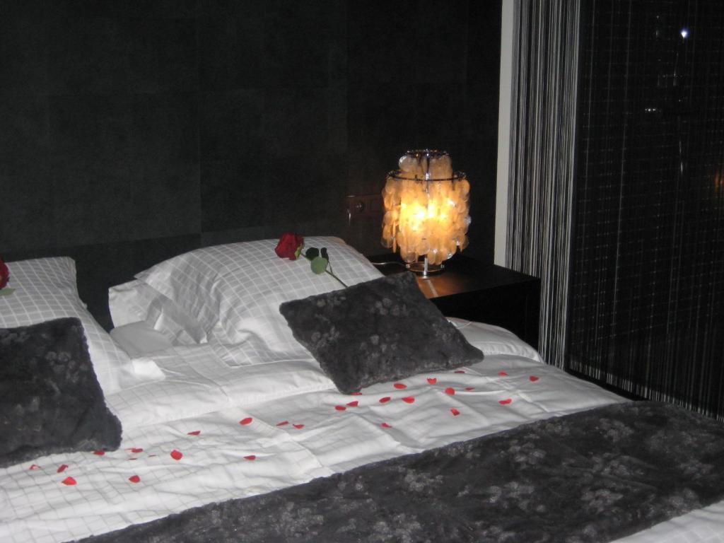 Boutique Hotel Loeven Leuven Room photo